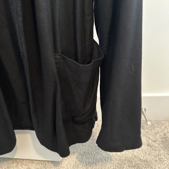 Aritzia Talula Black Light Blazer Size 4 - Picture 5 of 11